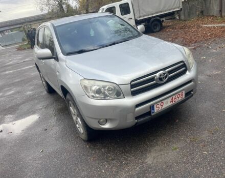 Серый Тойота РАВ 4, объемом двигателя 2.2 л и пробегом 239 тыс. км за 5700 $, фото 1 на Automoto.ua