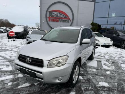 Серый Тойота РАВ 4, объемом двигателя 2.2 л и пробегом 134 тыс. км за 2858 $, фото 1 на Automoto.ua