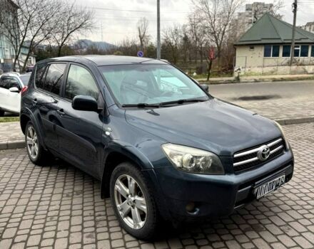 Сірий Тойота РАВ 4, об'ємом двигуна 2.2 л та пробігом 280 тис. км за 5500 $, фото 1 на Automoto.ua