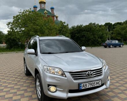 Серый Тойота РАВ 4, объемом двигателя 2.2 л и пробегом 287 тыс. км за 11700 $, фото 1 на Automoto.ua