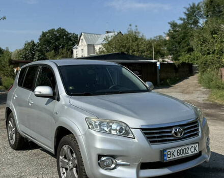 Сірий Тойота РАВ 4, об'ємом двигуна 2.23 л та пробігом 277 тис. км за 11999 $, фото 1 на Automoto.ua