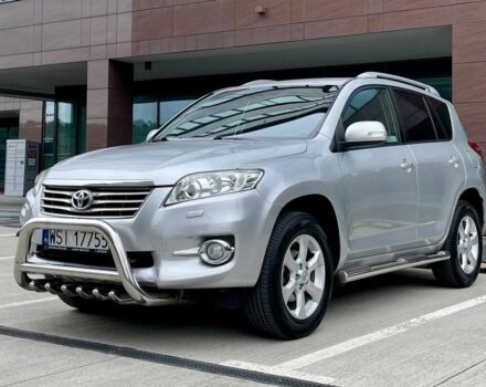 Серый Тойота РАВ 4, объемом двигателя 2.2 л и пробегом 219 тыс. км за 2900 $, фото 1 на Automoto.ua