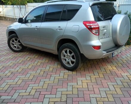 Серый Тойота РАВ 4, объемом двигателя 2.2 л и пробегом 275 тыс. км за 12000 $, фото 1 на Automoto.ua