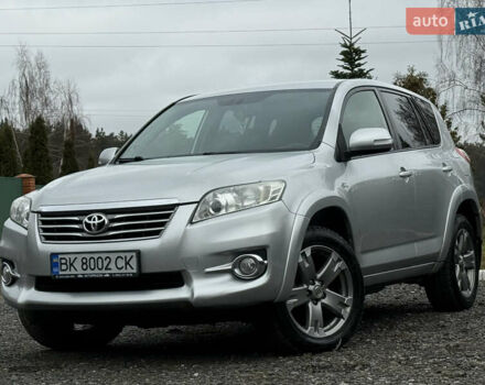 Сірий Тойота РАВ 4, об'ємом двигуна 2.2 л та пробігом 279 тис. км за 12600 $, фото 1 на Automoto.ua