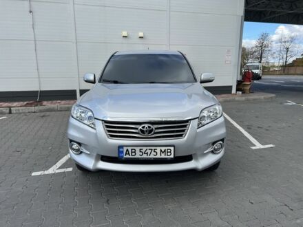 Сірий Тойота РАВ 4, об'ємом двигуна 2.2 л та пробігом 290 тис. км за 9999 $, фото 1 на Automoto.ua