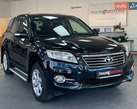 Серый Тойота РАВ 4, объемом двигателя 2 л и пробегом 127 тыс. км за 15990 $, фото 1 на Automoto.ua