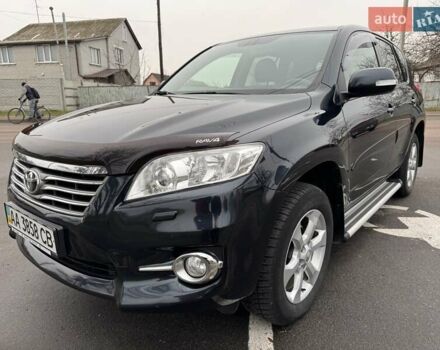 Серый Тойота РАВ 4, объемом двигателя 2.36 л и пробегом 126 тыс. км за 17000 $, фото 1 на Automoto.ua