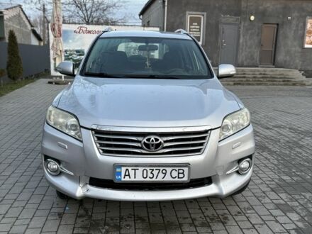 Сірий Тойота РАВ 4, об'ємом двигуна 2.2 л та пробігом 322 тис. км за 9300 $, фото 1 на Automoto.ua