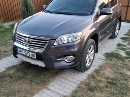 Сірий Тойота РАВ 4, об'ємом двигуна 2.23 л та пробігом 268 тис. км за 12800 $, фото 1 на Automoto.ua