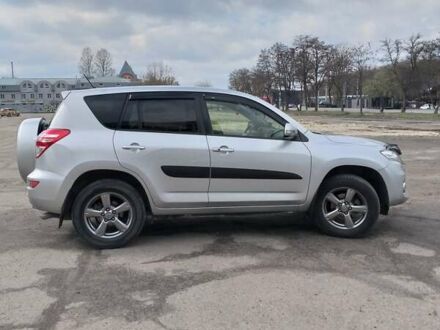 Тойота РАВ 4 2012 в Тернополе на Automoto.ua Серый Тойота РАВ 4, объемом двигателя 2 л и пробегом 191 тыс. км за 14000 $, фото 1 на Automoto.ua