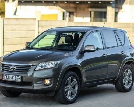 Сірий Тойота РАВ 4, об'ємом двигуна 2.2 л та пробігом 187 тис. км за 8000 $, фото 1 на Automoto.ua