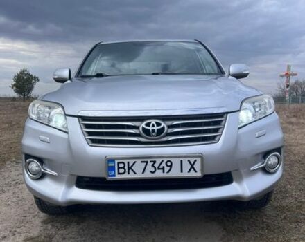 Серый Тойота РАВ 4, объемом двигателя 2.2 л и пробегом 258 тыс. км за 13955 $, фото 1 на Automoto.ua