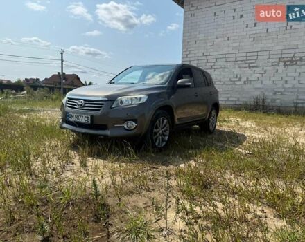Сірий Тойота РАВ 4, об'ємом двигуна 2.23 л та пробігом 250 тис. км за 13999 $, фото 1 на Automoto.ua