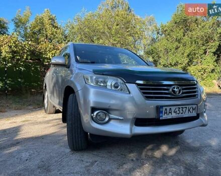 Сірий Тойота РАВ 4, об'ємом двигуна 1.99 л та пробігом 160 тис. км за 15500 $, фото 1 на Automoto.ua