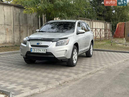 Тойота РАВ 4 2012 у Лубнах на Automoto.ua Сірий Тойота РАВ 4, об'ємом двигуна 0 л та пробігом 187 тис. км за 10950 $, фото 1 на Automoto.ua