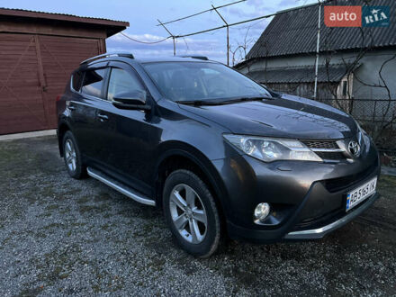 Тойота РАВ 4 2013 у Дрогобичі на Automoto.ua Сірий Тойота РАВ 4, об'ємом двигуна 2.2 л та пробігом 174 тис. км за 17800 $, фото 1 на Automoto.ua