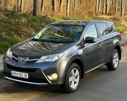 Серый Тойота РАВ 4, объемом двигателя 2.2 л и пробегом 208 тыс. км за 15800 $, фото 1 на Automoto.ua