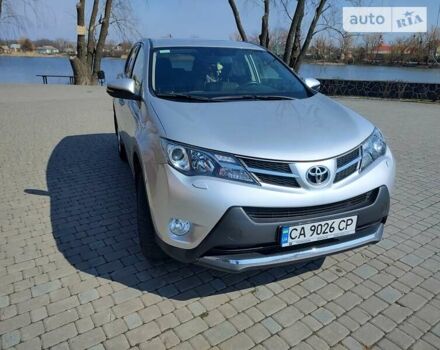 Серый Тойота РАВ 4, объемом двигателя 2.2 л и пробегом 142 тыс. км за 15400 $, фото 1 на Automoto.ua