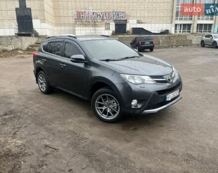 Серый Тойота РАВ 4, объемом двигателя 2 л и пробегом 182 тыс. км за 17000 $, фото 1 на Automoto.ua