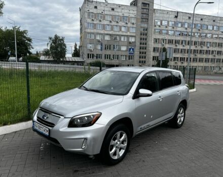 Серый Тойота РАВ 4, объемом двигателя 0 л и пробегом 172 тыс. км за 8800 $, фото 1 на Automoto.ua
