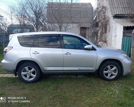 Серый Тойота РАВ 4, объемом двигателя 0 л и пробегом 187 тыс. км за 13500 $, фото 1 на Automoto.ua