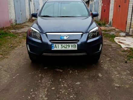 Серый Тойота РАВ 4, объемом двигателя 0 л и пробегом 0 тыс. км за 9999 $, фото 1 на Automoto.ua