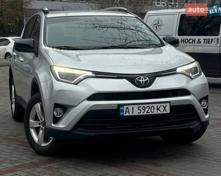 Серый Тойота РАВ 4, объемом двигателя 2.49 л и пробегом 124 тыс. км за 17900 $, фото 1 на Automoto.ua