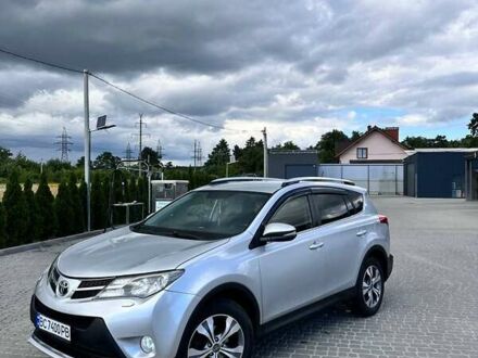 Тойота РАВ 4 2015 в Самборе на Automoto.ua Серый Тойота РАВ 4, объемом двигателя 1.99 л и пробегом 208 тыс. км за 21800 $, фото 1 на Automoto.ua
