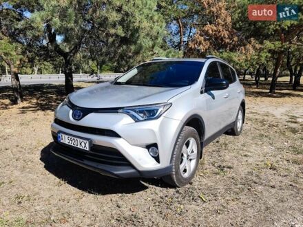 Тойота РАВ 4 2015 в Днепре (Днепропетровске) на Automoto.ua Серый Тойота РАВ 4, объемом двигателя 2.49 л и пробегом 123 тыс. км за 18200 $, фото 1 на Automoto.ua