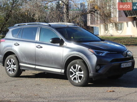 Серый Тойота РАВ 4, объемом двигателя 2.49 л и пробегом 170 тыс. км за 18600 $, фото 1 на Automoto.ua