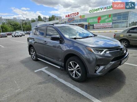 Сірий Тойота РАВ 4, об'ємом двигуна 2.49 л та пробігом 190 тис. км за 15600 $, фото 1 на Automoto.ua