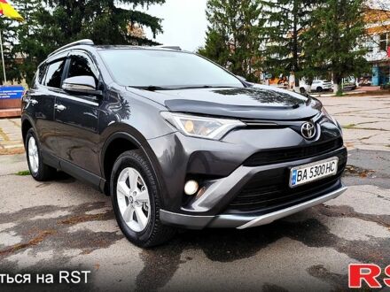 Тойота РАВ 4 2016 в Новоархангельске на Automoto.ua Серый Тойота РАВ 4, объемом двигателя 2 л и пробегом 169 тыс. км за 15900 $, фото 1 на Automoto.ua