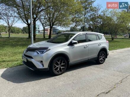 Тойота РАВ 4 2016 в Одессе на Automoto.ua Серый Тойота РАВ 4, объемом двигателя 2.23 л и пробегом 216 тыс. км за 19889 $, фото 1 на Automoto.ua