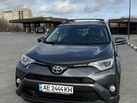 Серый Тойота РАВ 4, объемом двигателя 1.99 л и пробегом 113 тыс. км за 20500 $, фото 1 на Automoto.ua