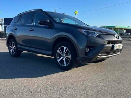 Тойота РАВ 4 2016 у Умани на Automoto.ua Сірий Тойота РАВ 4, об'ємом двигуна 2.49 л та пробігом 185 тис. км за 16500 $, фото 1 на Automoto.ua