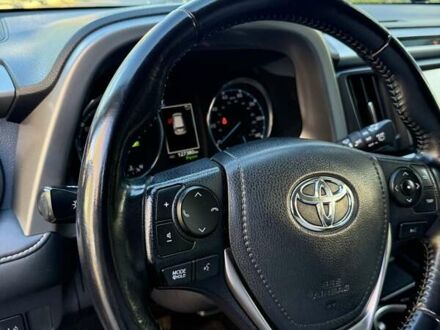 Тойота РАВ 4 2016 в Ивано-Франковске на Automoto.ua Серый Тойота РАВ 4, объемом двигателя 2.49 л и пробегом 127 тыс. км за 22000 $, фото 1 на Automoto.ua