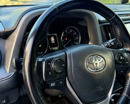 Тойота РАВ 4 2016 в Ивано-Франковске на Automoto.ua Серый Тойота РАВ 4, объемом двигателя 2.49 л и пробегом 127 тыс. км за 22000 $, фото 1 на Automoto.ua