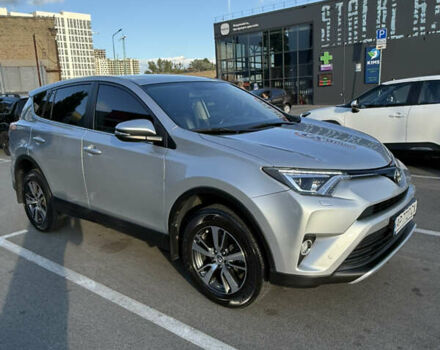 Сірий Тойота РАВ 4, об'ємом двигуна 1.99 л та пробігом 71 тис. км за 28000 $, фото 1 на Automoto.ua