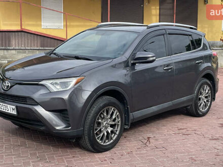 Тойота РАВ 4 2016 в Ровно на Automoto.ua Серый Тойота РАВ 4, объемом двигателя 2.49 л и пробегом 270 тыс. км за 13500 $, фото 1 на Automoto.ua