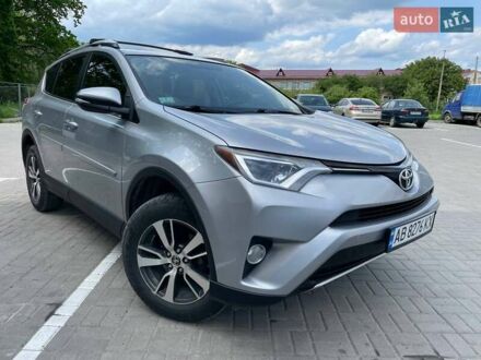 Тойота РАВ 4 2016 в Виннице на Automoto.ua Серый Тойота РАВ 4, объемом двигателя 2.49 л и пробегом 260 тыс. км за 17000 $, фото 1 на Automoto.ua