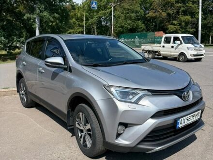 Сірий Тойота РАВ 4, об'ємом двигуна 1.99 л та пробігом 223 тис. км за 19900 $, фото 1 на Automoto.ua