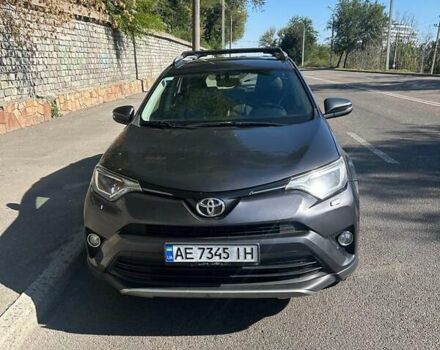 Сірий Тойота РАВ 4, об'ємом двигуна 1.99 л та пробігом 240 тис. км за 18000 $, фото 1 на Automoto.ua