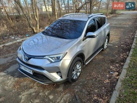 Тойота РАВ 4 2017 в Херсоне на Automoto.ua Серый Тойота РАВ 4, объемом двигателя 2.49 л и пробегом 90 тыс. км за 25000 $, фото 1 на Automoto.ua