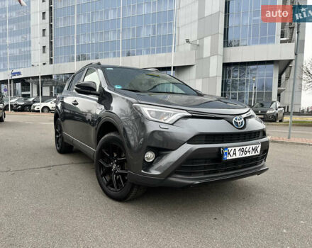 Серый Тойота РАВ 4, объемом двигателя 2.49 л и пробегом 109 тыс. км за 25500 $, фото 1 на Automoto.ua