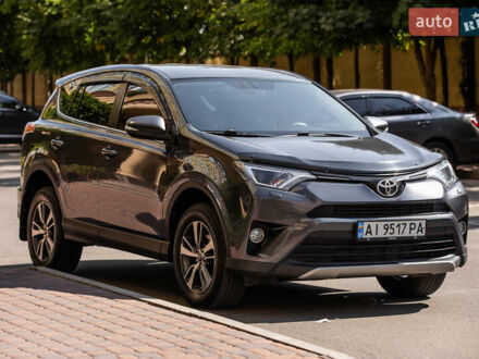 Серый Тойота РАВ 4, объемом двигателя 2.23 л и пробегом 180 тыс. км за 22490 $, фото 1 на Automoto.ua