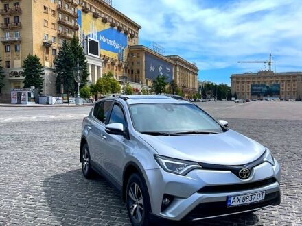 Тойота РАВ 4 2017 у Харкові на Automoto.ua Сірий Тойота РАВ 4, об'ємом двигуна 2.5 л та пробігом 135 тис. км за 18600 $, фото 1 на Automoto.ua