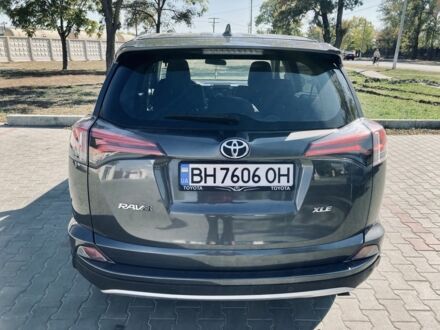 Сірий Тойота РАВ 4, об'ємом двигуна 2.5 л та пробігом 130 тис. км за 18610 $, фото 1 на Automoto.ua