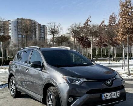 Серый Тойота РАВ 4, объемом двигателя 2.49 л и пробегом 115 тыс. км за 21000 $, фото 1 на Automoto.ua