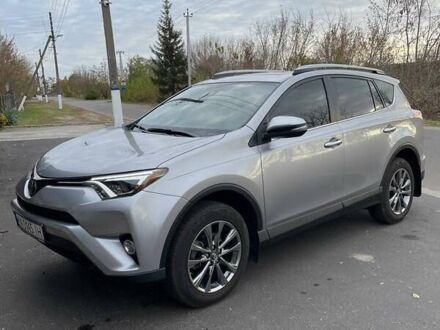 Тойота РАВ 4 2018 в Киеве на Automoto.ua Серый Тойота РАВ 4, объемом двигателя 2.49 л и пробегом 42 тыс. км за 22800 $, фото 1 на Automoto.ua