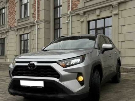 Серый Тойота РАВ 4, объемом двигателя 2.5 л и пробегом 70 тыс. км за 16000 $, фото 1 на Automoto.ua